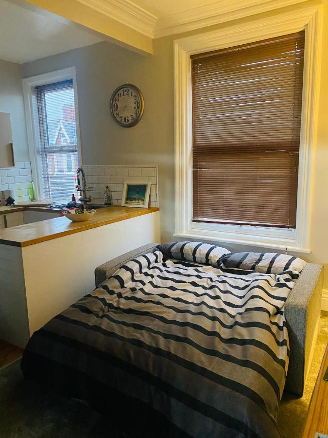 1 Bedroom Spacious Apartment Lytham St Annes Extérieur photo